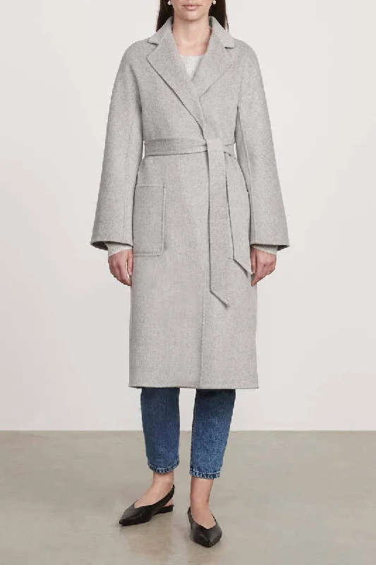 THE CLASSIC COAT - LIGHT GREY