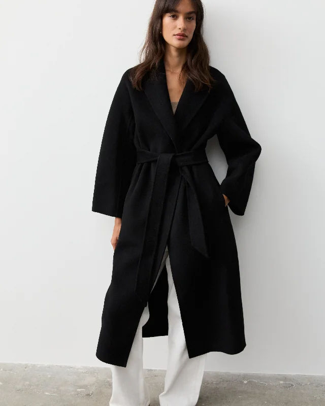 THE CURATED CLASSIC COAT - BLACK