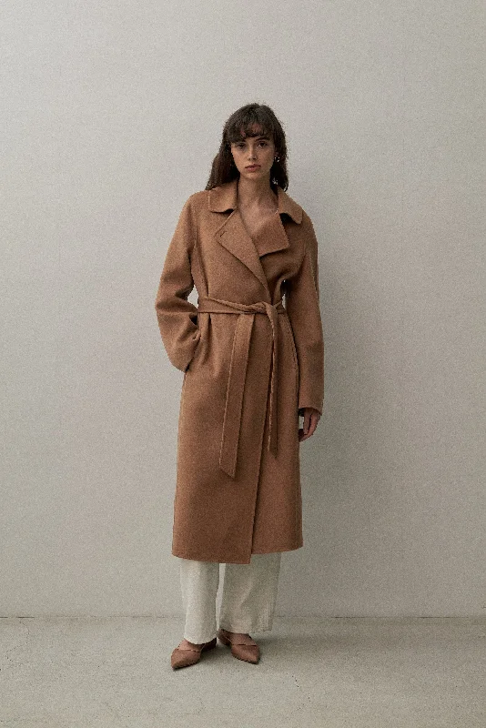 THE TAILORED COAT - CAMEL